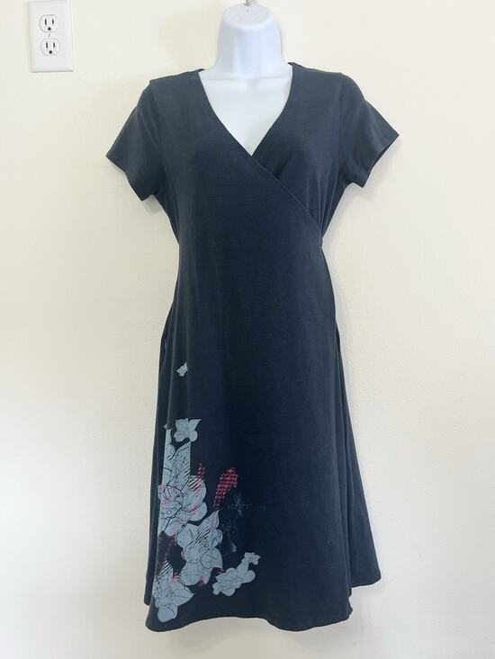 The North Face Dresses & Skirts - THE NORTH FACE Womens Kayla Wrap Dress Navy Blue Floral AHYY Short Sleeve Small